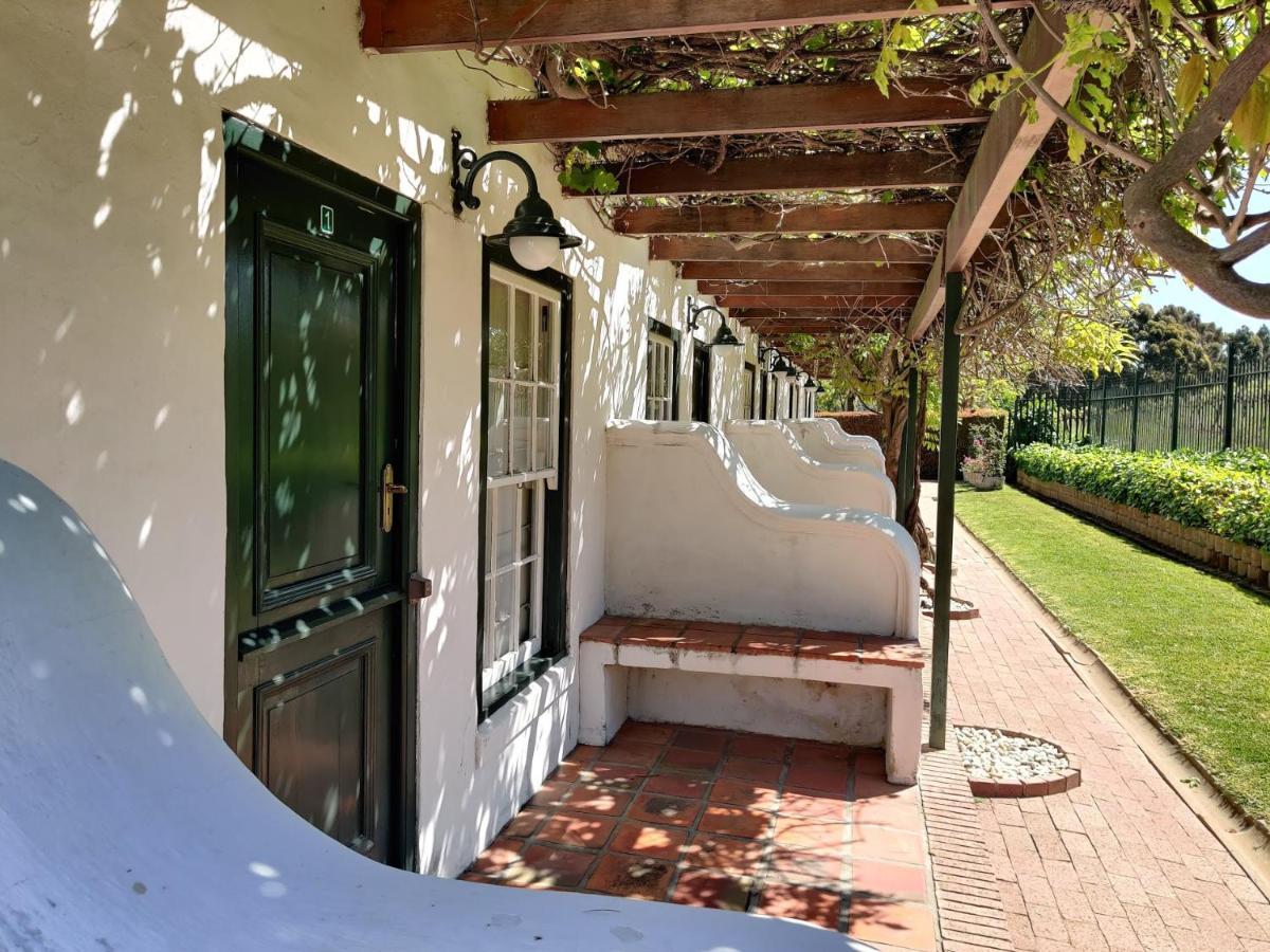 The Valley Manor Hotel Klapmuts Екстериор снимка